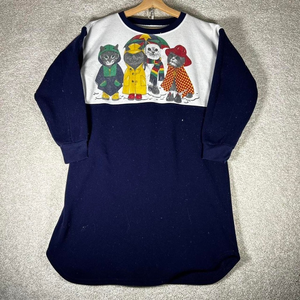 Vintage women's Cats in raincoats oversized long crewneck sweatshirt